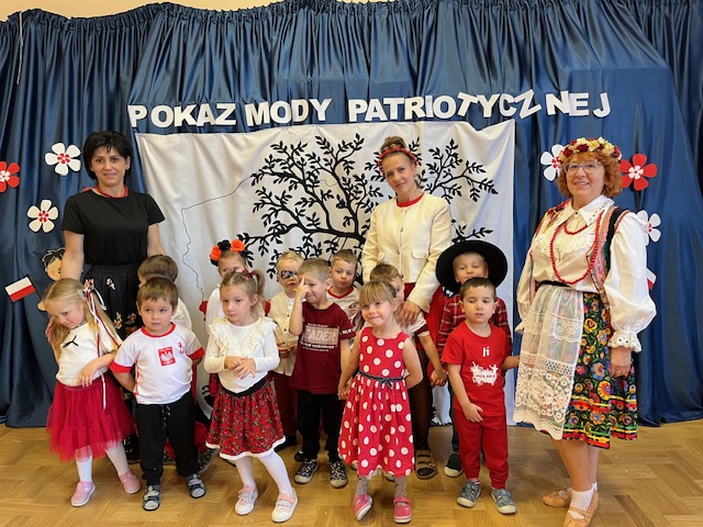 Pokaz Mody Patriotycznej