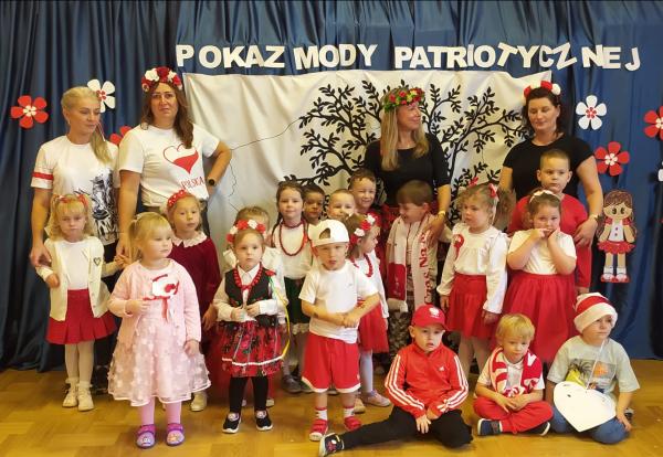 Pokaz Mody Patriotycznej